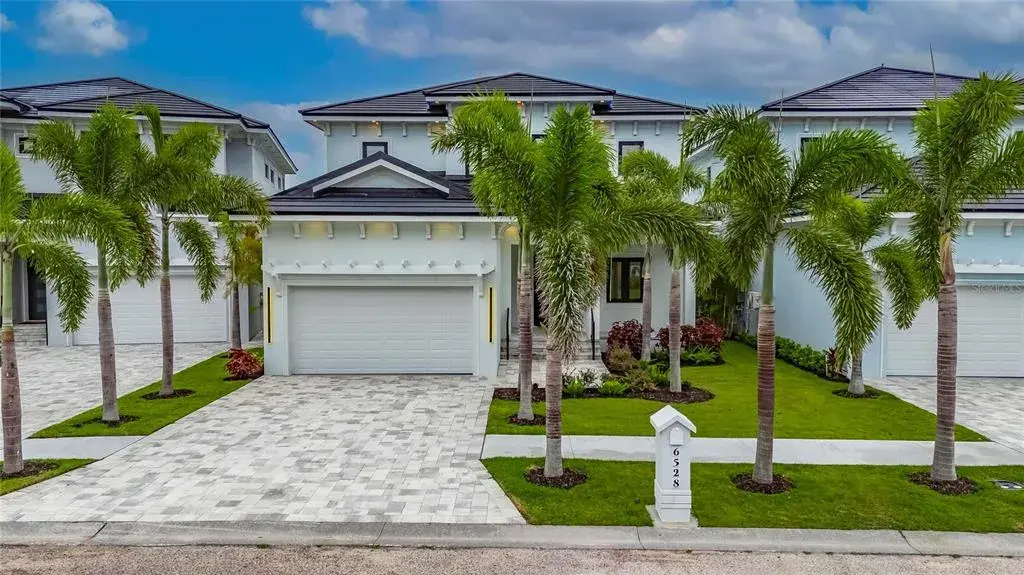 Property for sale at 6528 SIMONE SHORES CIRCLE, APOLLO BEACH, FL, 33572