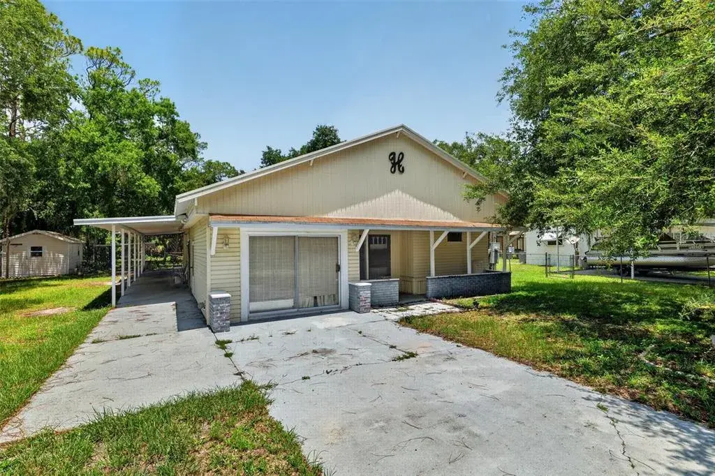 Property for sale at 10513 LYNNWOOD AVENUE, LAKE WALES, FL, 33898