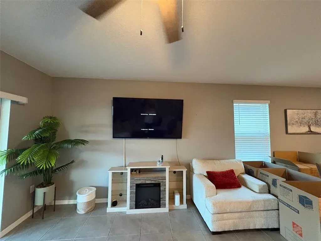 Property for sale at 928 AUGUST SKY DRIVE, DELTONA, FL, 32738