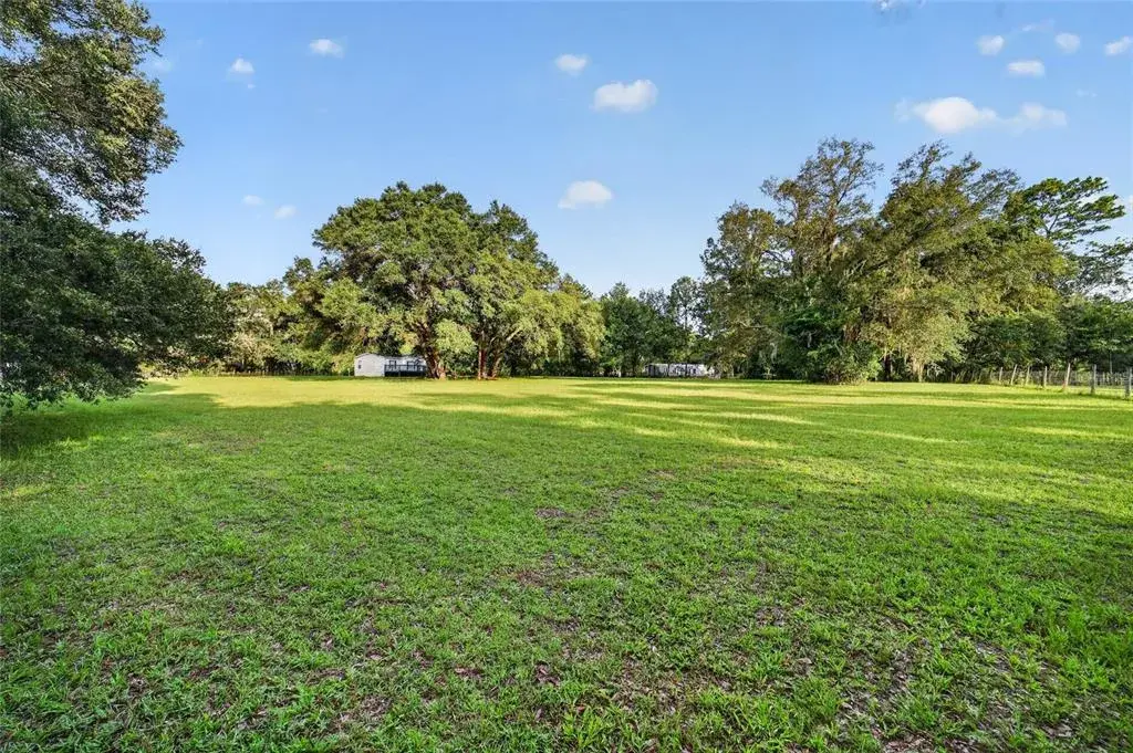Property for sale at 14210 NW HIGHWAY 464B, MORRISTON, FL, 32668