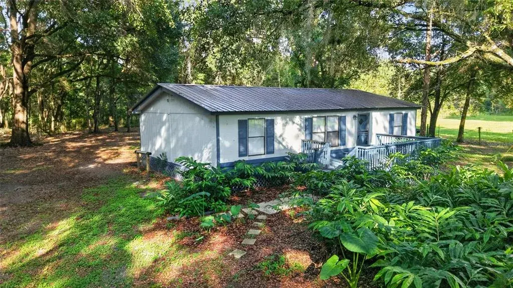 Property for sale at 14210 NW HIGHWAY 464B, MORRISTON, FL, 32668