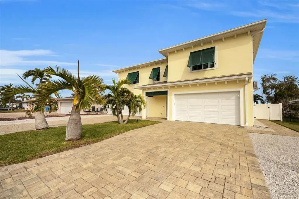 Property for sale at 11325 5TH STREET E, TREASURE ISLAND, FL, 33706
