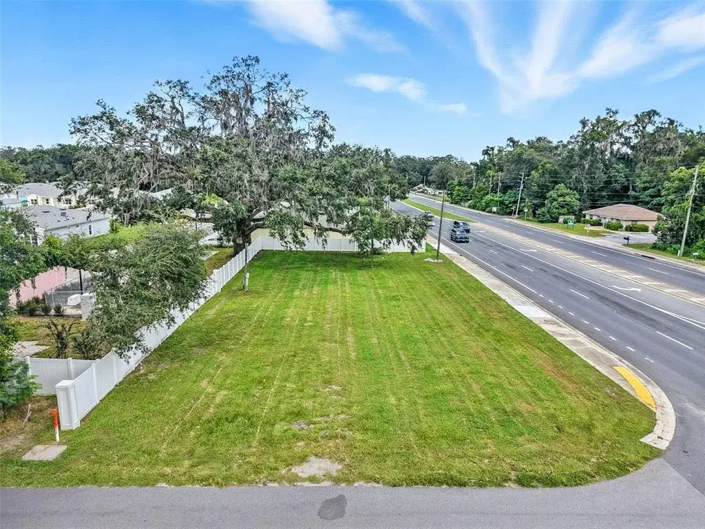 Property for sale at 12182 N US HIGHWAY 301, OXFORD, FL, 34484