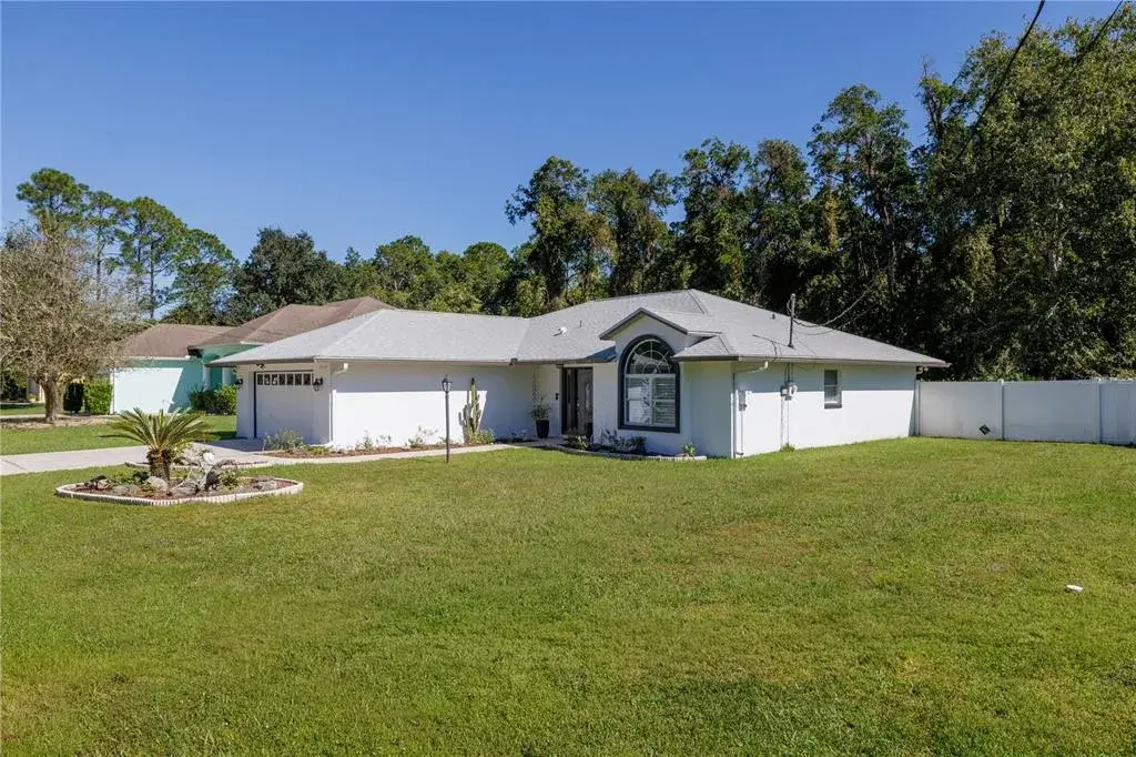 Property for sale at 42 ZAUN TRAIL, PALM COAST, FL, 32164