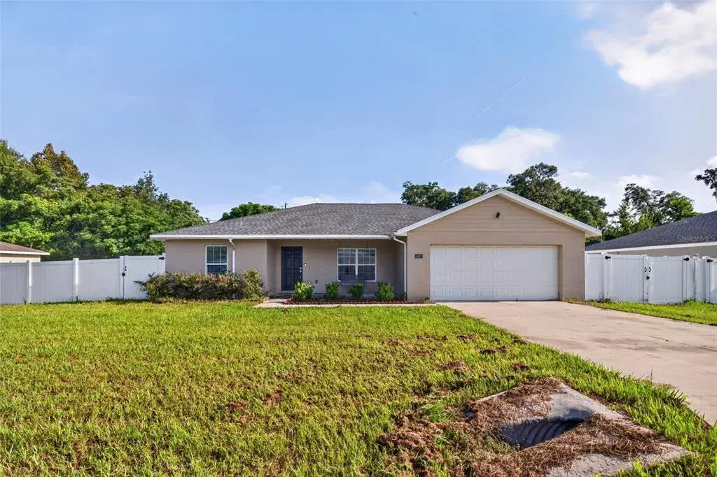Property for sale at 1437 NE 161ST PLACE, CITRA, FL, 32113