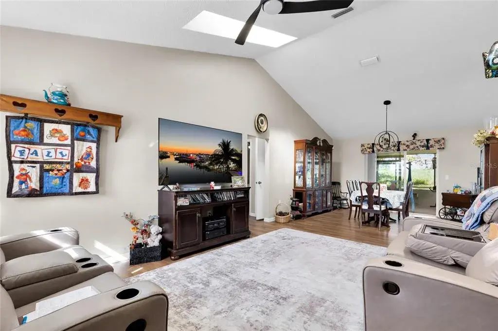 Property for sale at 122 DOGWOOD DRIVE CIRCLE, OCALA, FL, 34472