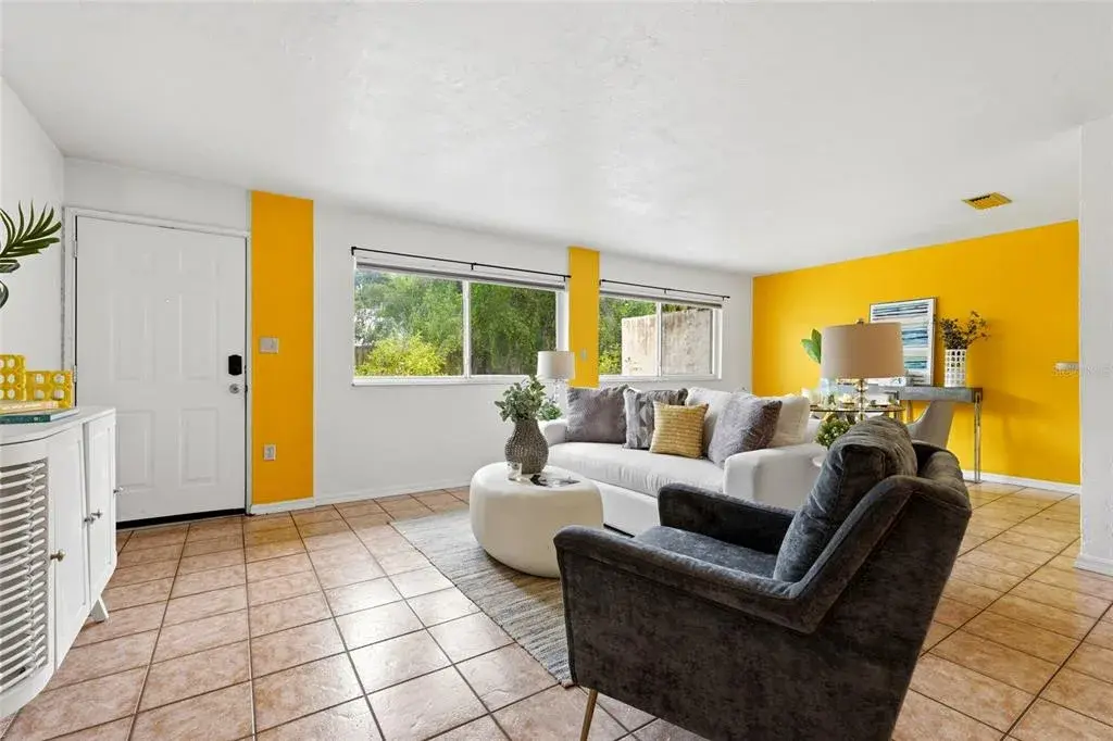 Property for sale at 747 SE 2ND PLACE UNIT 10, GAINESVILLE, FL, 32601