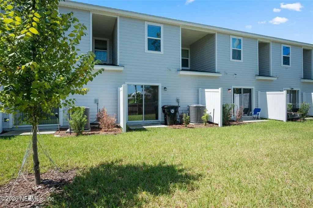Property for sale at 514 HOLLYLAKES DRIVE, ORANGE PARK, FL, 32073