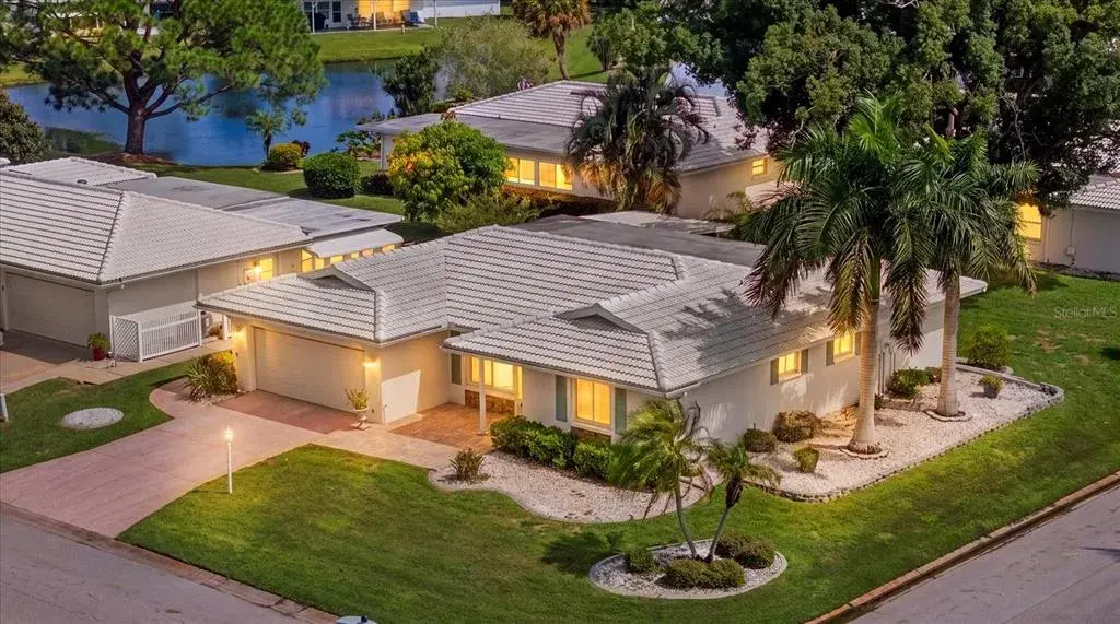 Property for sale at 1507 N KNOLLWOOD DRIVE, BRADENTON, FL, 34208