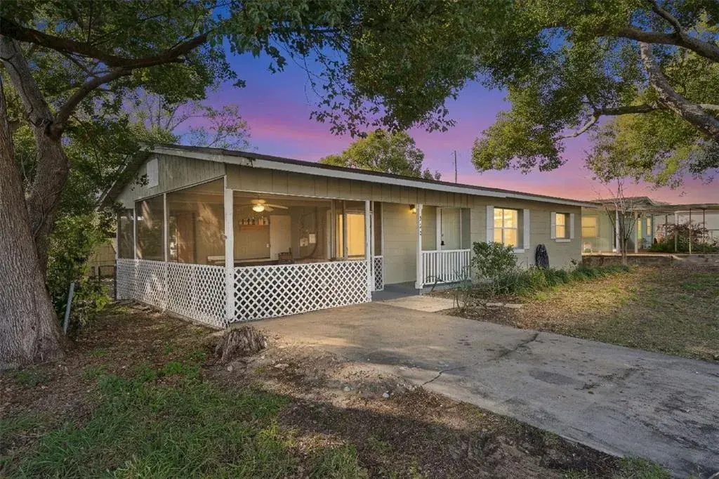 Property for sale at 902 S GALENA AVENUE, MINNEOLA, FL, 34715