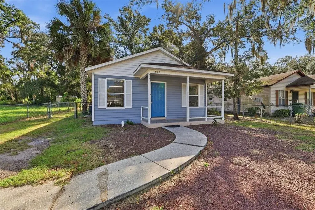 Property for sale at 902 TALLADEGA STREET, LEESBURG, FL, 34748