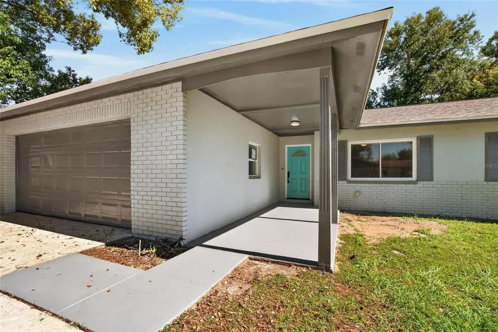 Property for sale at 605 HILLPOINT WAY, BRANDON, FL, 33510
