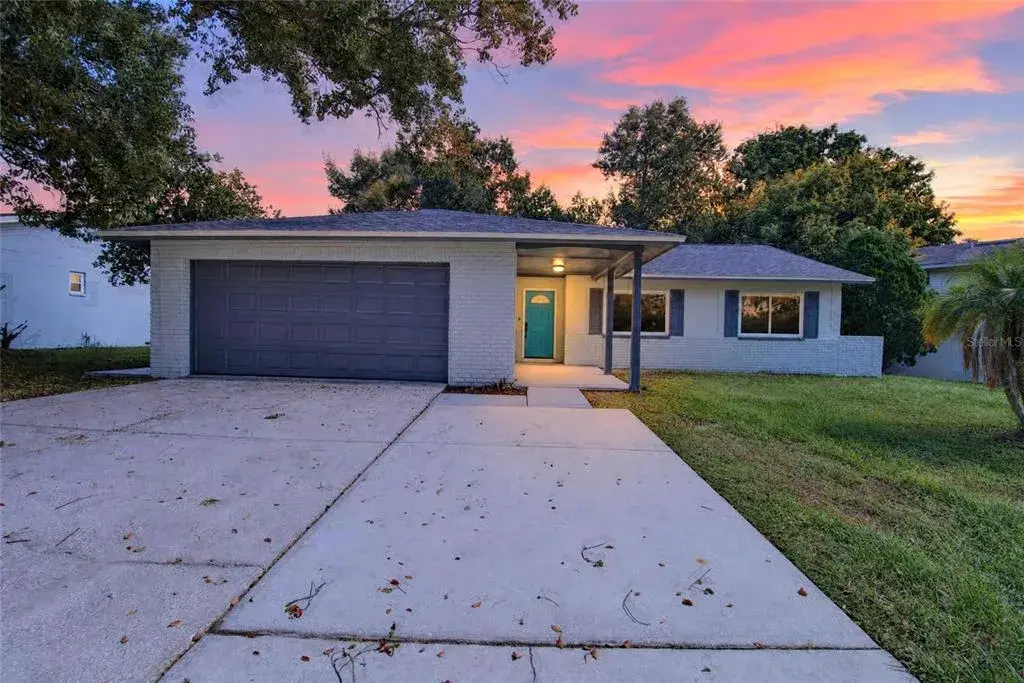 Property for sale at 605 HILLPOINT WAY, BRANDON, FL, 33510