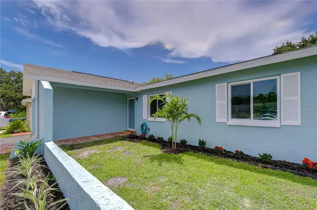 Property for sale at 613 5TH AVENUE SE, LARGO, FL, 33771