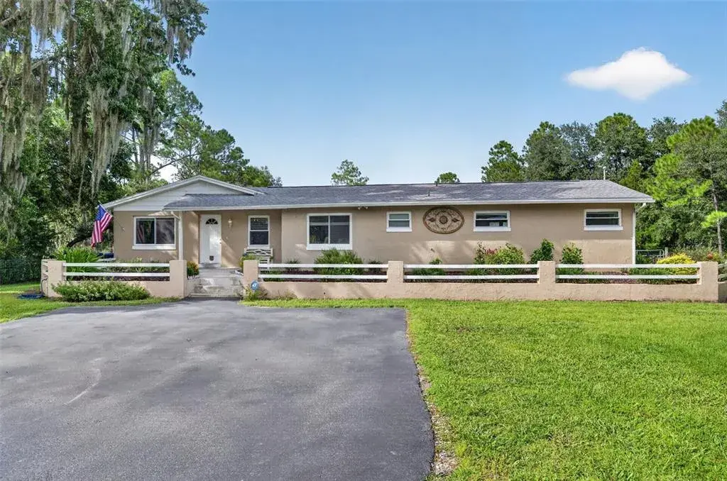 Property for sale at 20963 E COLONIAL DRIVE, CHRISTMAS, FL, 32709