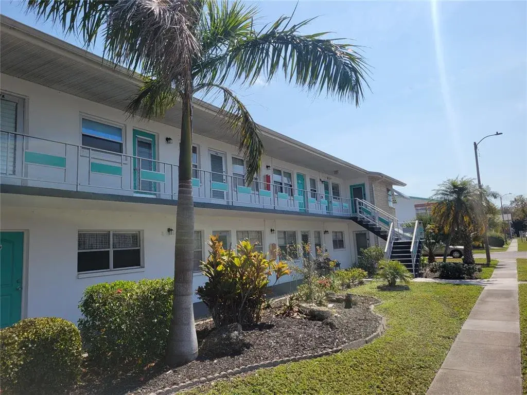 Property for sale at 5945 21ST STREET N UNIT 18, ST PETERSBURG, FL, 33714