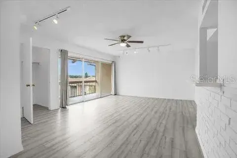 Property for sale at 564 ORANGE DRIVE UNIT 40, ALTAMONTE SPRINGS, FL, 32701