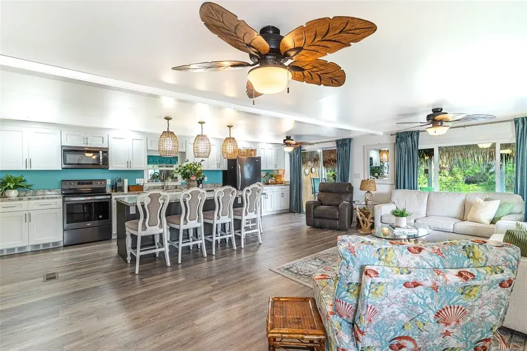 Property for sale at 1818 BLUE LAKE DRIVE, LAKELAND, FL, 33801