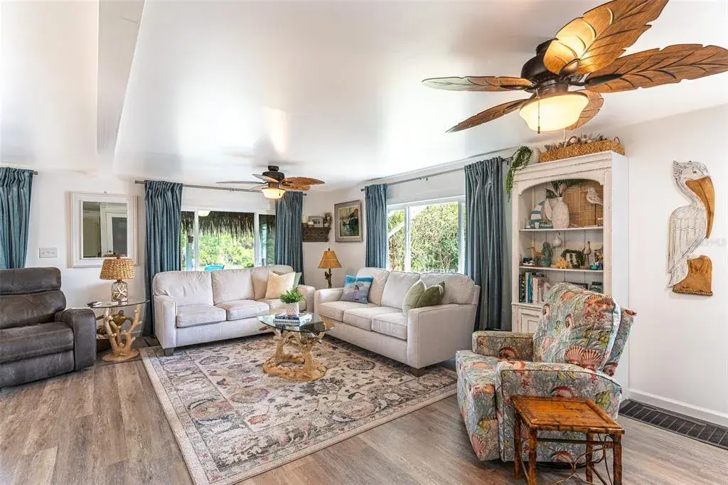 Property for sale at 1818 BLUE LAKE DRIVE, LAKELAND, FL, 33801