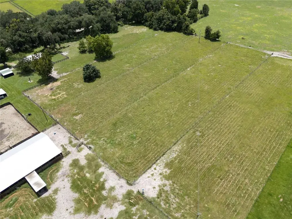 Property for sale at 17885 NE 2ND PLACE, WILLISTON, FL, 32696
