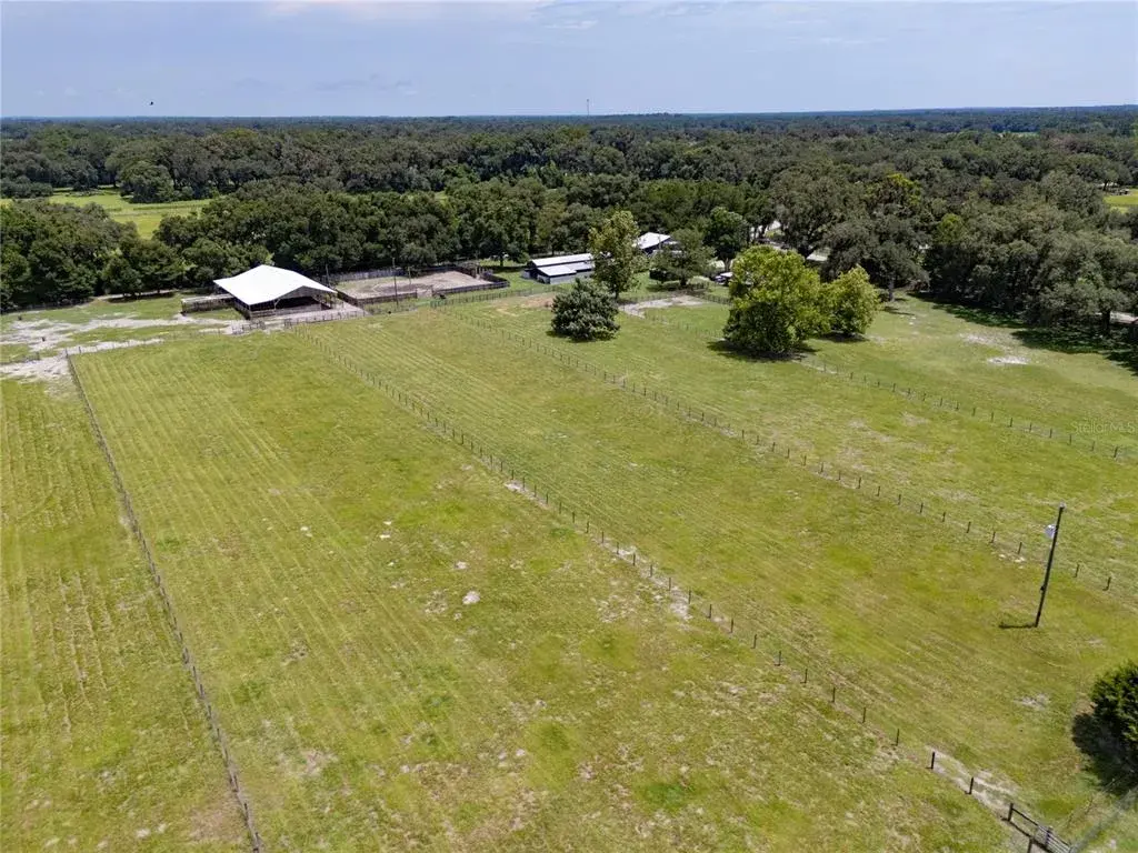 Property for sale at 17885 NE 2ND PLACE, WILLISTON, FL, 32696