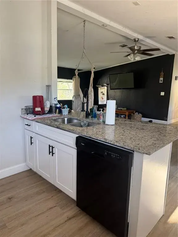 Property for sale at 8602 TREASURE ISLAND ROAD, LEESBURG, FL, 34788