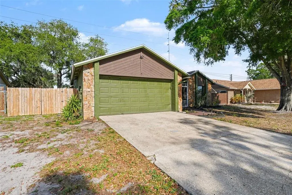 Property for sale at 4105 SPRING WAY CIRCLE, VALRICO, FL, 33596