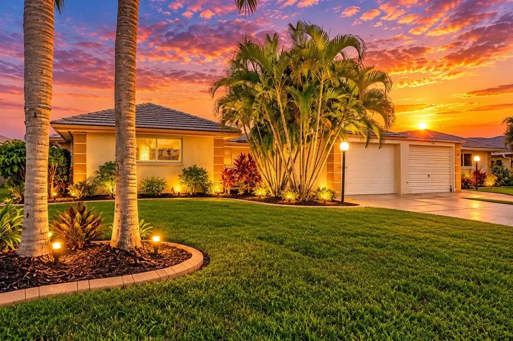 Property for sale at 120 VILLA DRIVE UNIT 120, OSPREY, FL, 34229