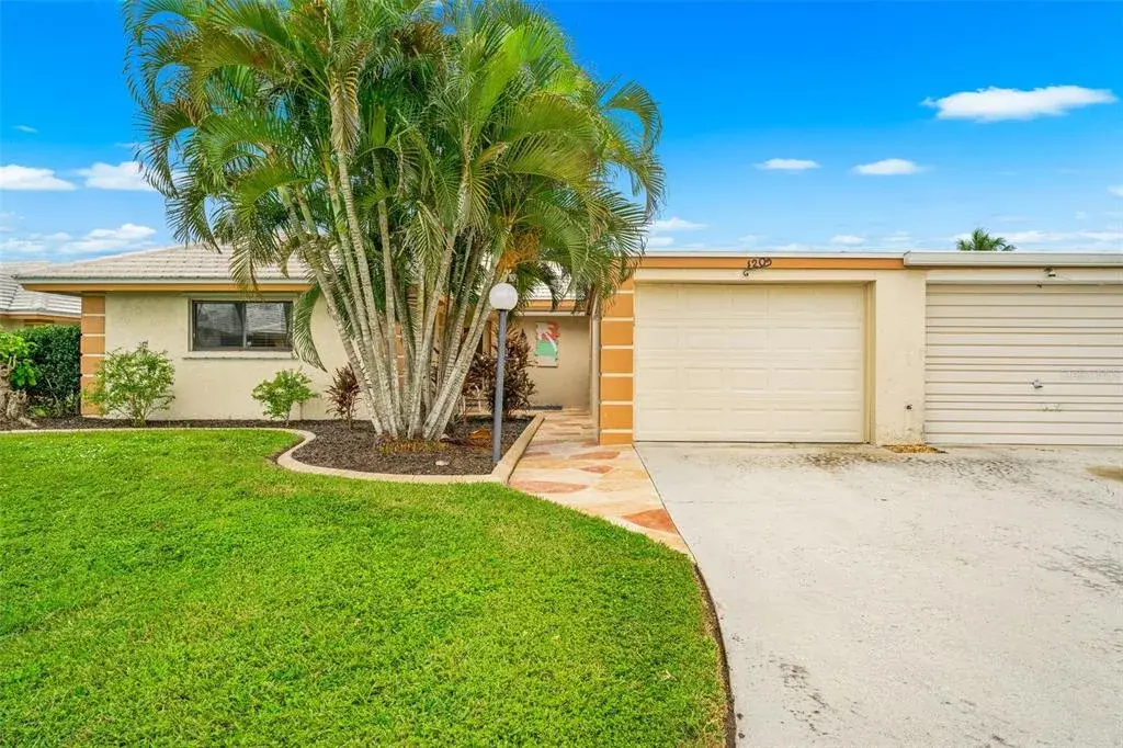 Property for sale at 120 VILLA DRIVE UNIT 120, OSPREY, FL, 34229