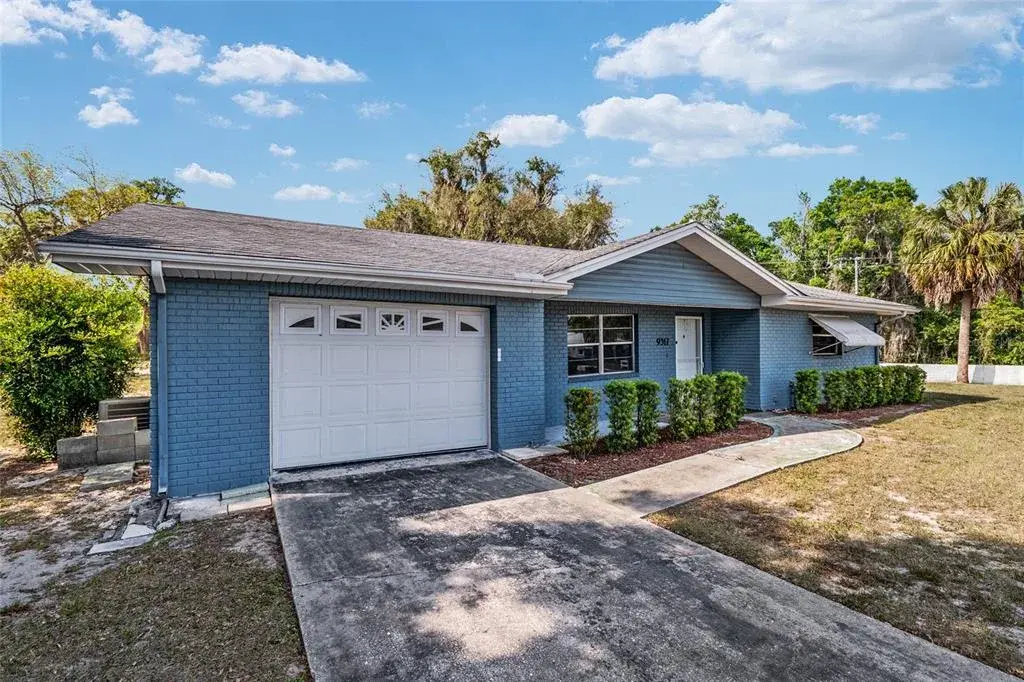 Property for sale at 9317 E CRESCENT DRIVE, INVERNESS, FL, 34450