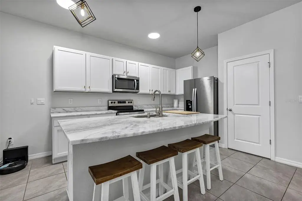 Property for sale at 4015 BLUE BANKS LANE, BRADENTON, FL, 34208
