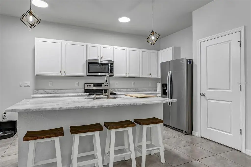 Property for sale at 4015 BLUE BANKS LANE, BRADENTON, FL, 34208