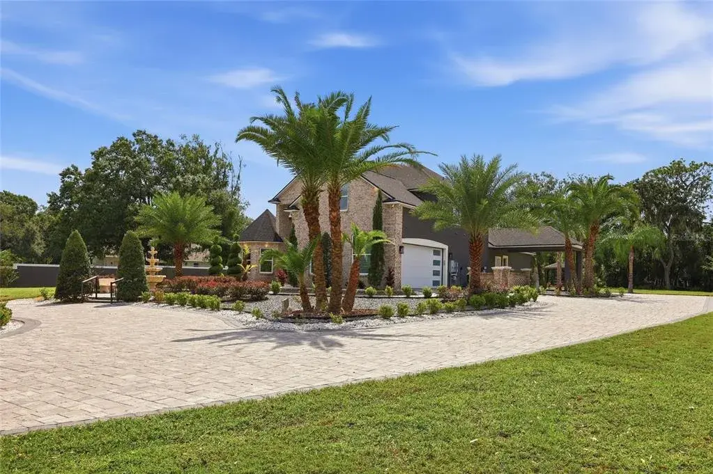 Property for sale at 416 W SOCRUM LOOP ROAD, LAKELAND, FL, 33809