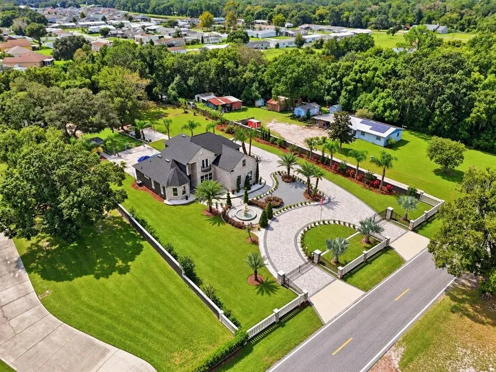 Property for sale at 416 W SOCRUM LOOP ROAD, LAKELAND, FL, 33809