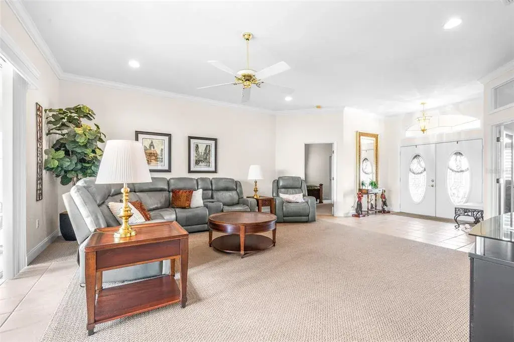 Property for sale at 6758 HUNTINGTON HILLS BOULEVARD, LAKELAND, FL, 33810