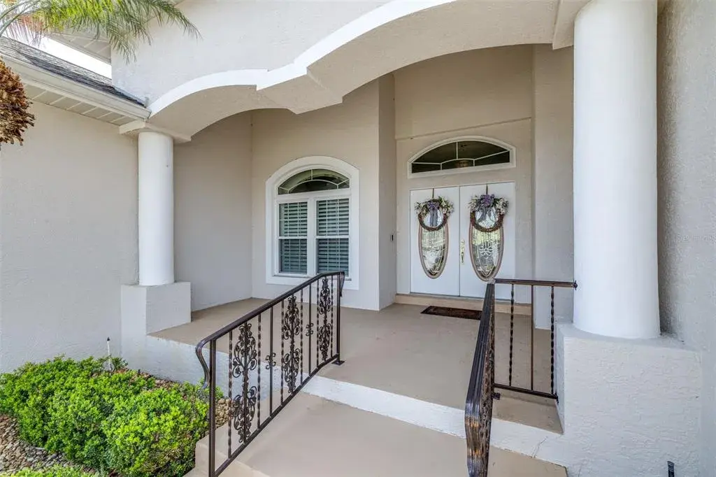 Property for sale at 6758 HUNTINGTON HILLS BOULEVARD, LAKELAND, FL, 33810