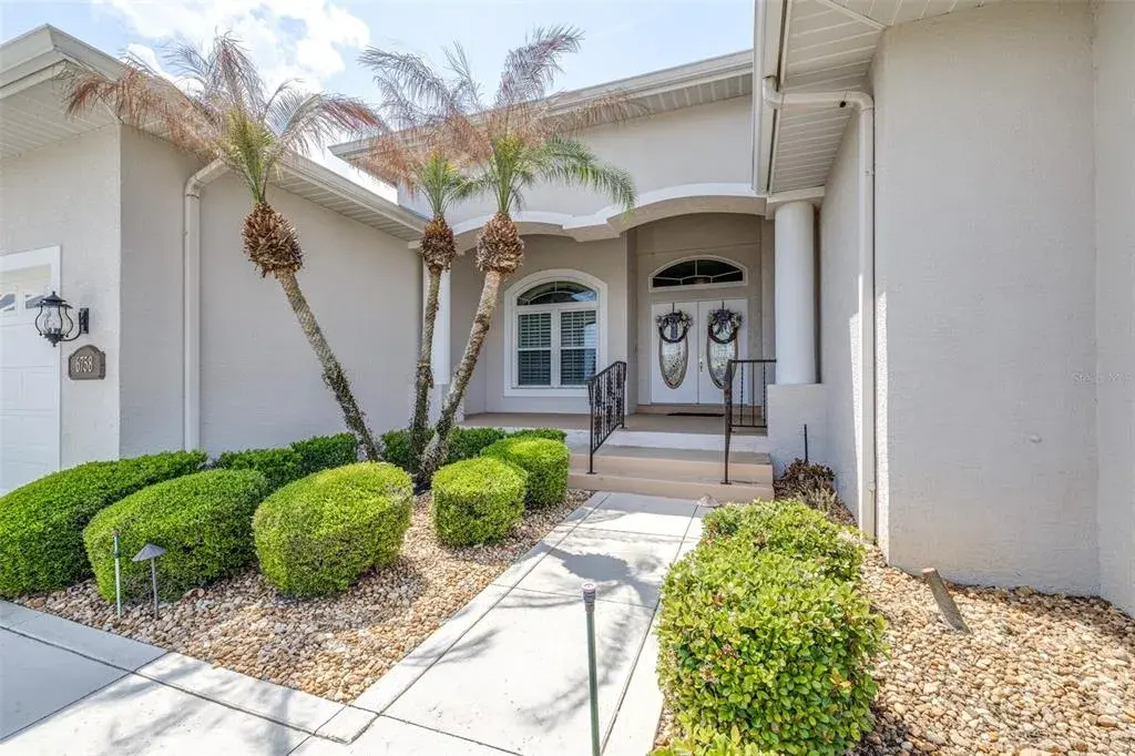 Property for sale at 6758 HUNTINGTON HILLS BOULEVARD, LAKELAND, FL, 33810