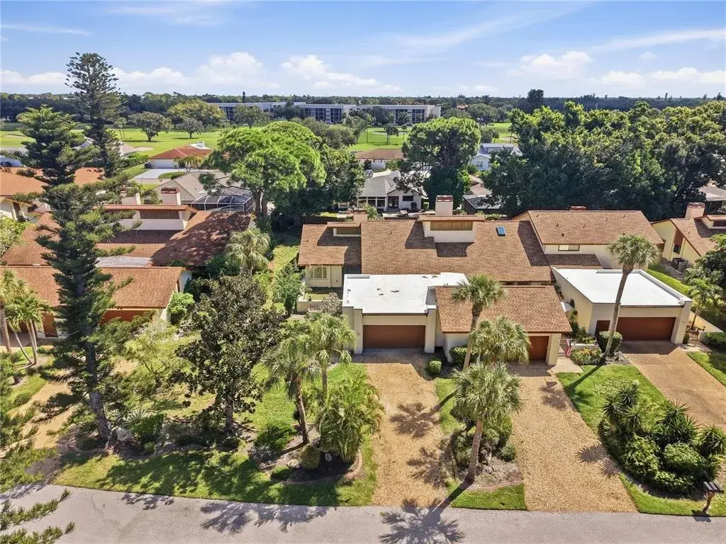 Property for sale at 6203 COURTSIDE DRIVE UNIT 21, BRADENTON, FL, 34210