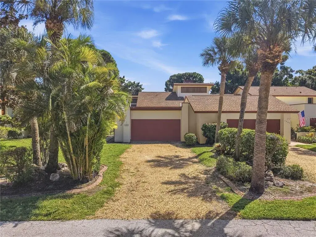 Property for sale at 6203 COURTSIDE DRIVE UNIT 21, BRADENTON, FL, 34210