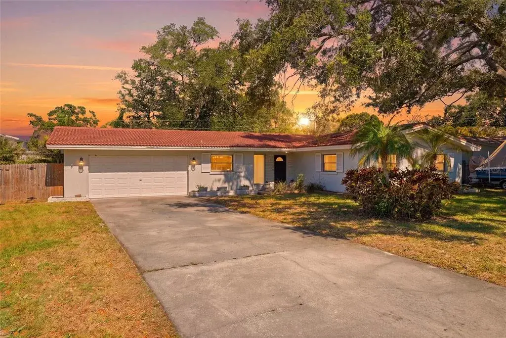 Property for sale at 1349 VIEWTOP DRIVE, CLEARWATER, FL, 33764