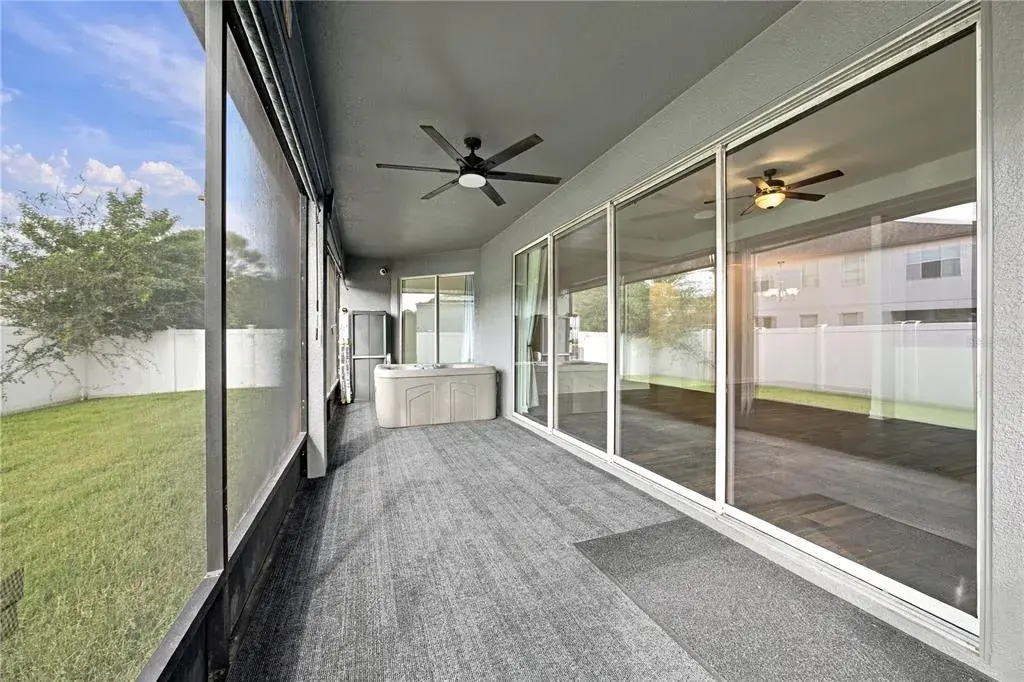 Porch/Lanai
