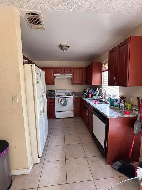 Property for sale at 444 LAKE OPAL COURT, APOPKA, FL, 32703