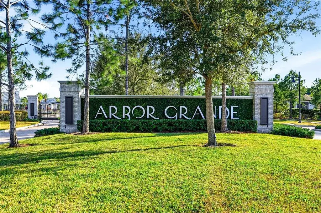 GATED ARBOR GRANDE