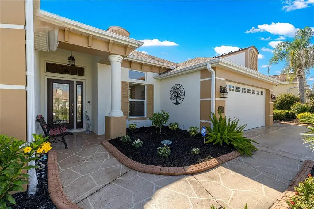 Property for sale at 571 TROY LOOP, THE VILLAGES, FL, 32162