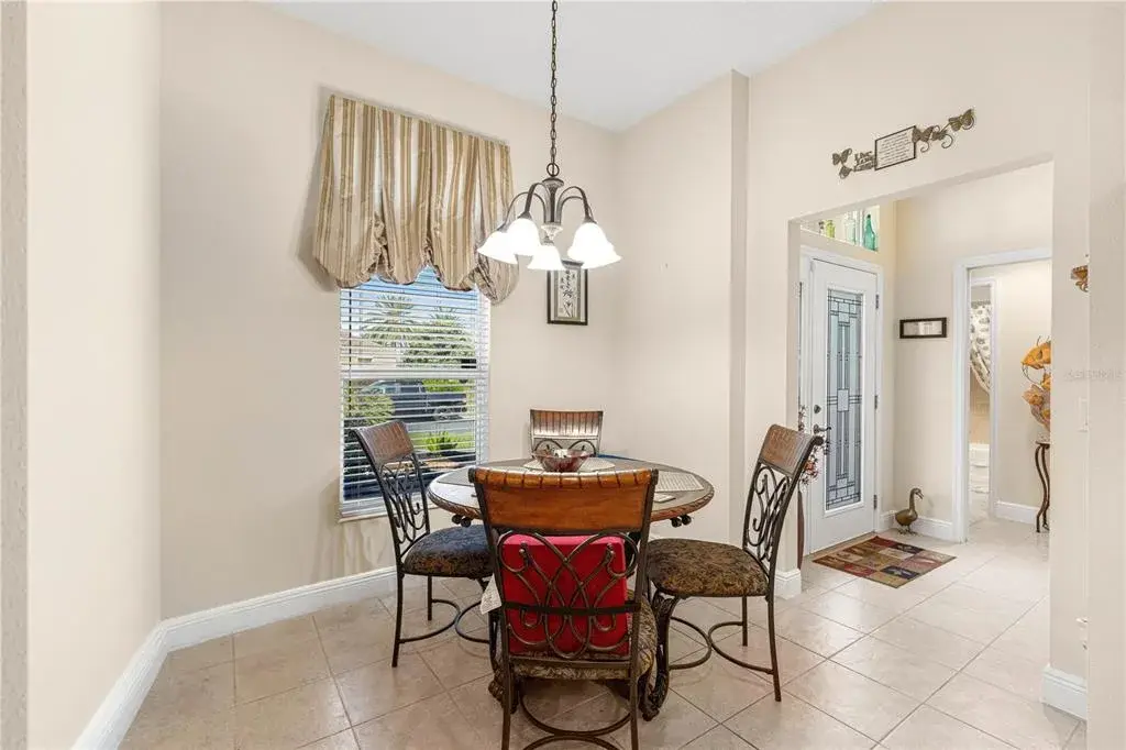 Property for sale at 571 TROY LOOP, THE VILLAGES, FL, 32162