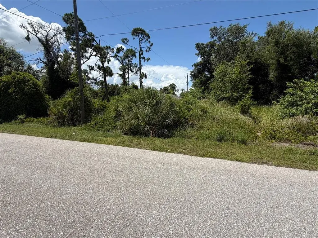 Property for sale at 17224 CLIFF AVENUE, PORT CHARLOTTE, FL, 33948