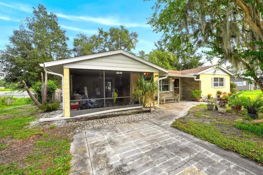 37401 Turner Dr, Umatilla - Threee Lakes