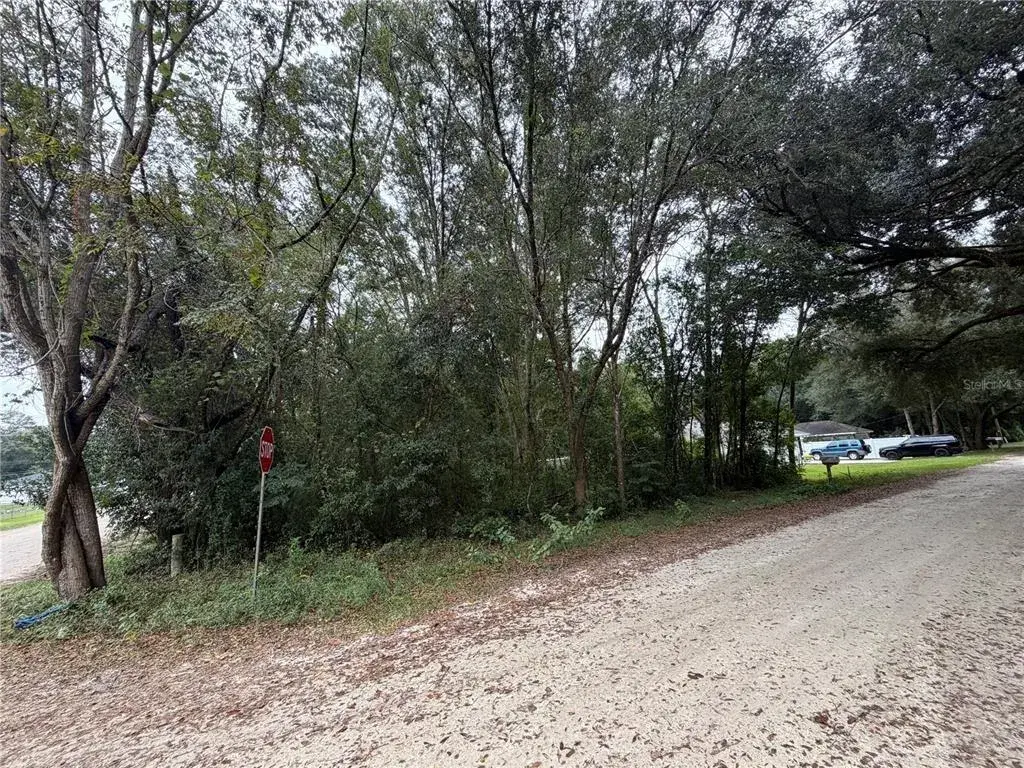 Front of Lot on SE 35th CT
