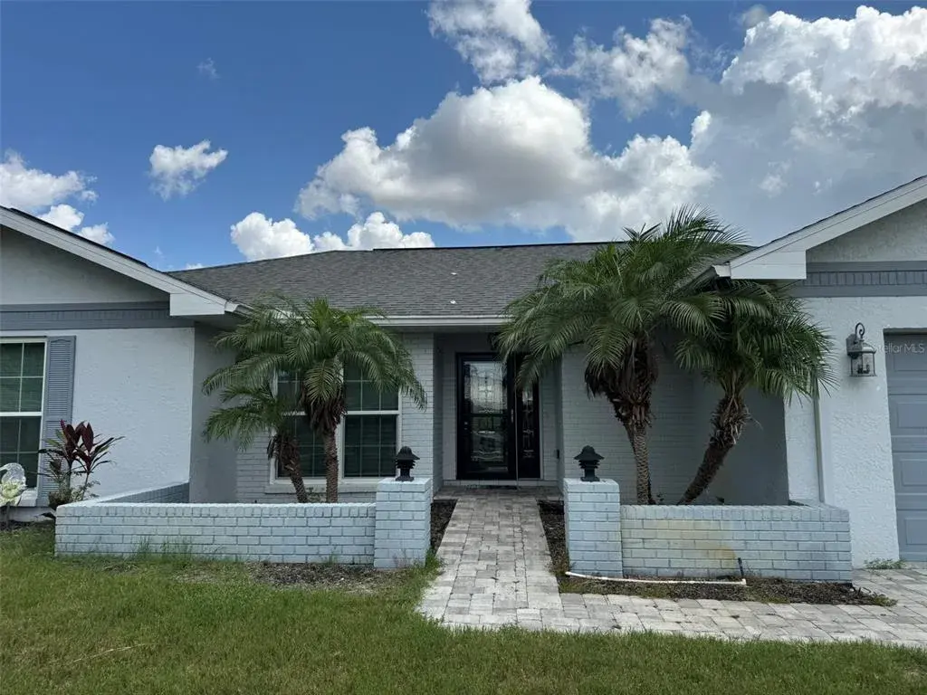 Property for sale at 1009 INDIAN HILLS COURT, VENICE, FL, 34293