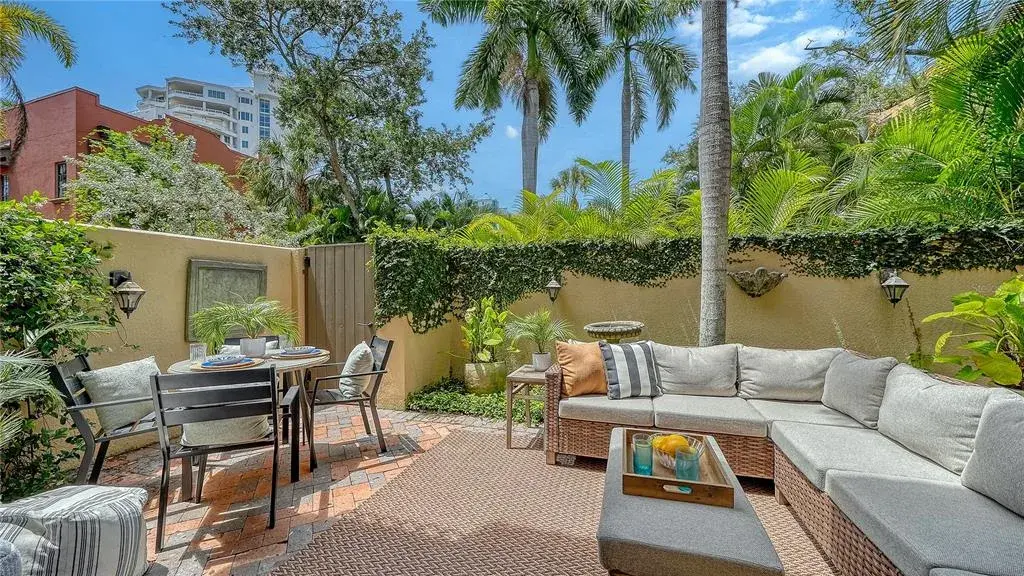 Property for sale at 1513 OAK STREET UNIT 18, SARASOTA, FL, 34236